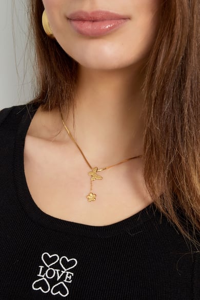 classic necklace with butterfly and flower charm h5 Picture3